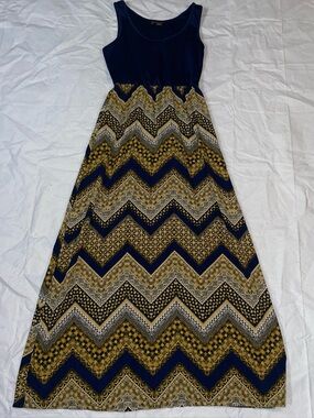B Famous USA L Midi Navy Chevron Gold Pattern A Line Dress